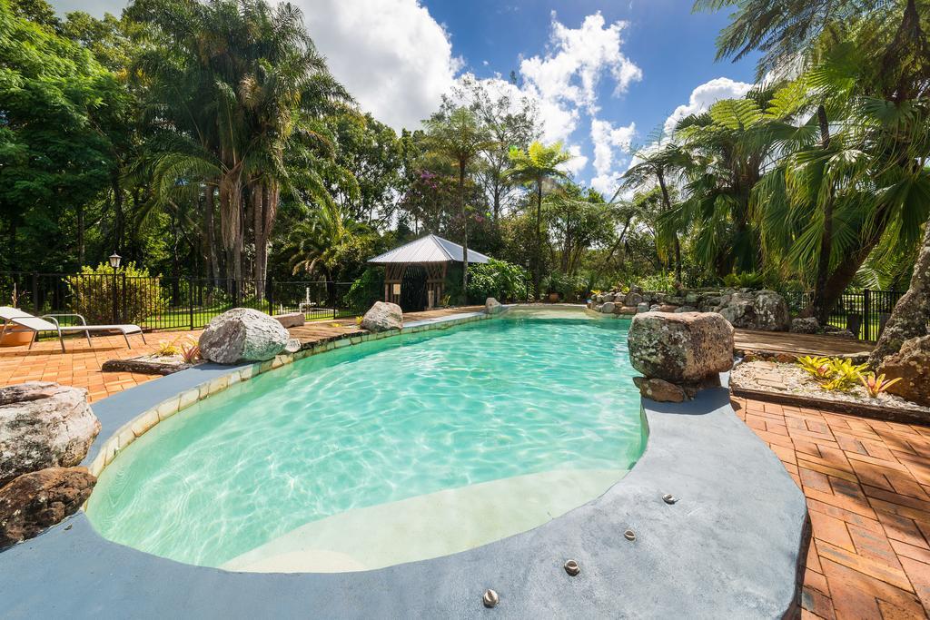 Mccarthy Lake House Maleny Ruang foto